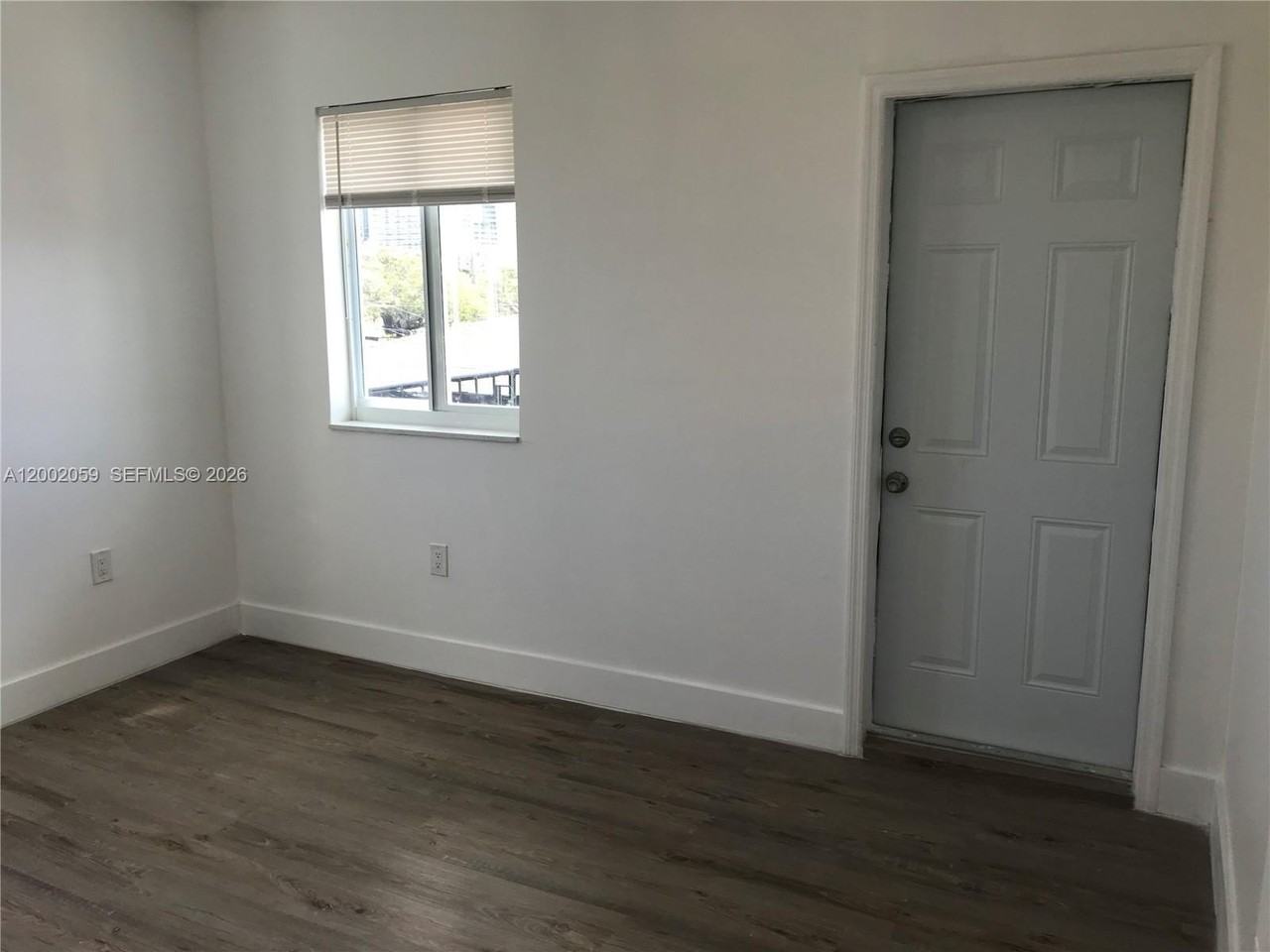 1815 Nw 1st Ct #8 - Photo 5 of 12