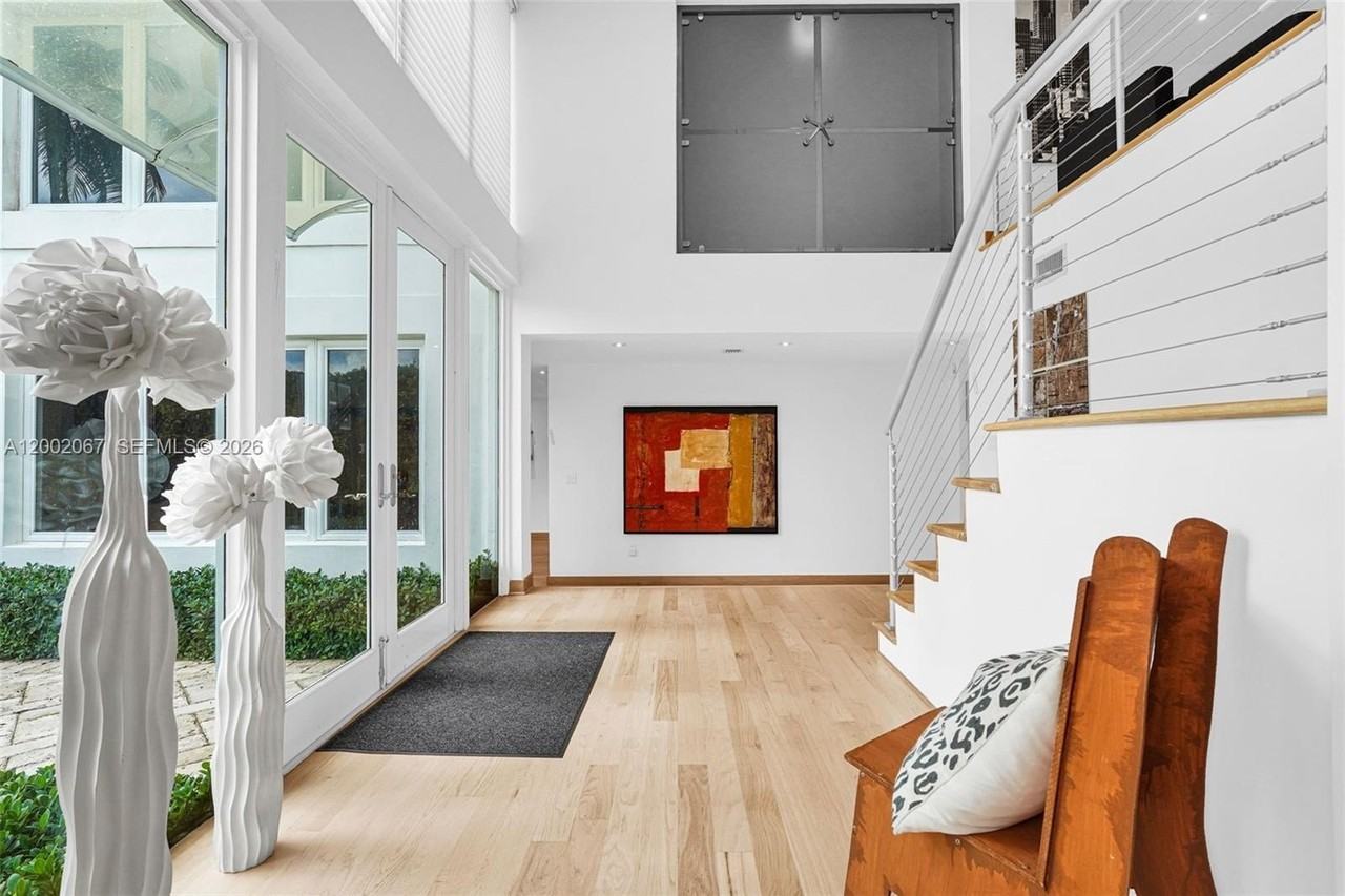 145 Biscay Dr - Photo 4 of 25