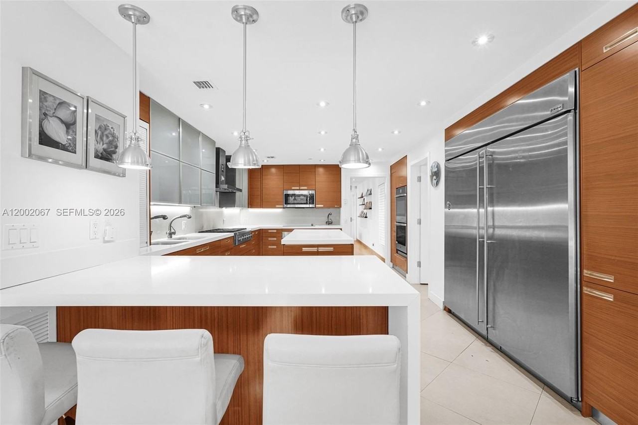 145 Biscay Dr - Photo 7 of 25