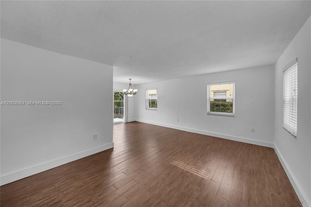 247 Bird Rd - Photo 7 of 14