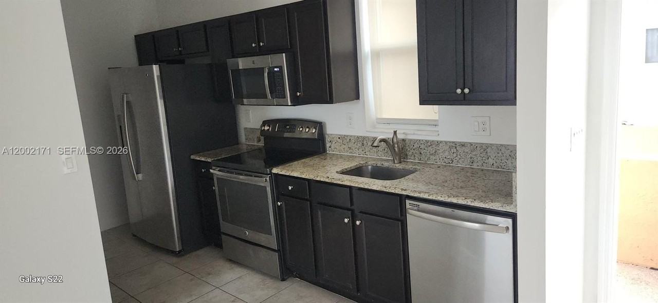 9515 Sw 171st Path - Photo 4 of 26
