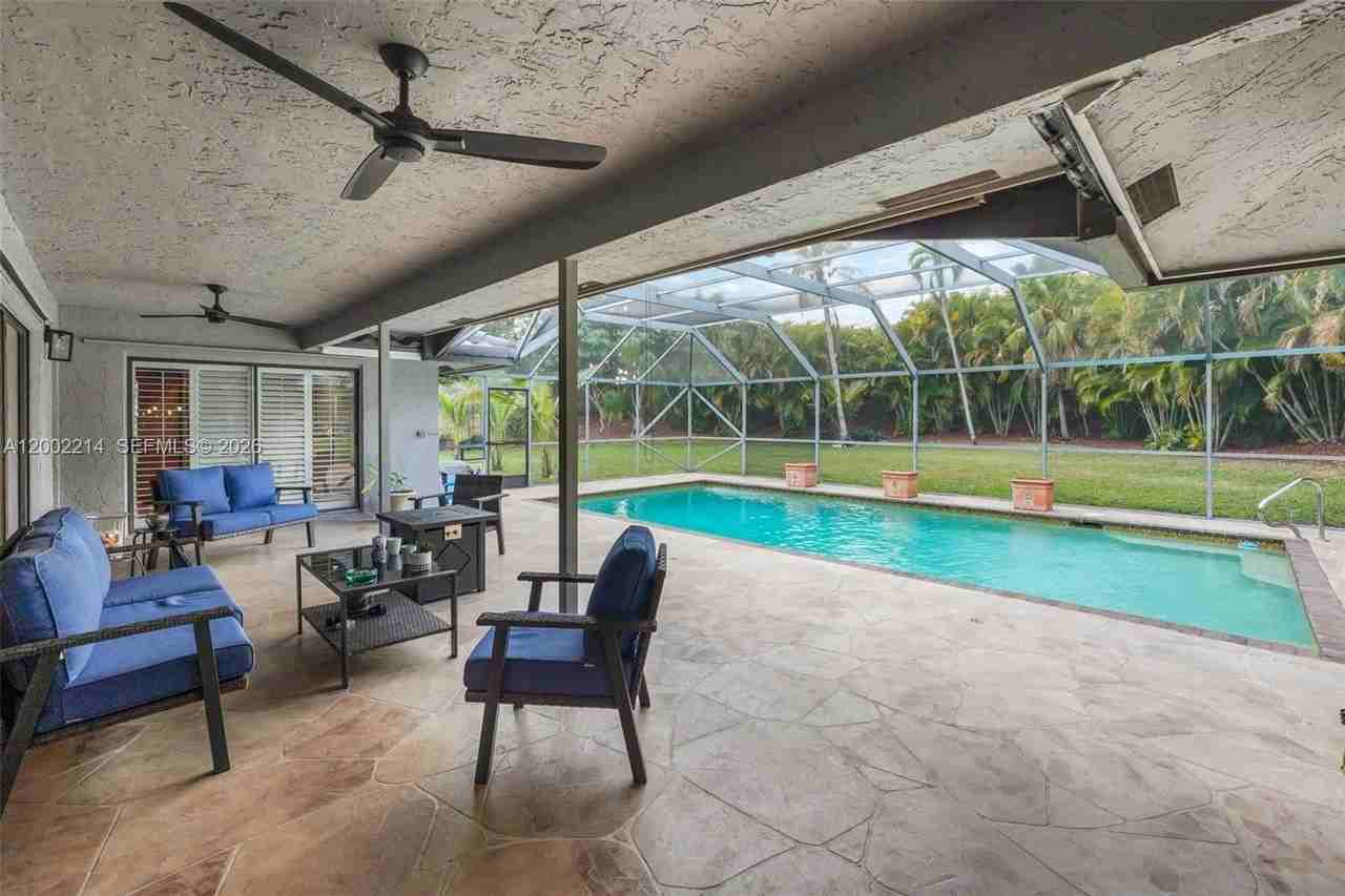 6975 Bianchini Cir - Photo 5 of 31