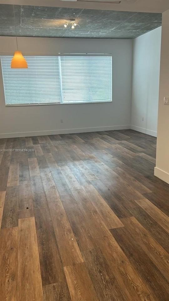 141 Nw 16th Ave #17 - Photo 4 of 7