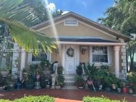 featured image of 1176 Nw 38th St #1