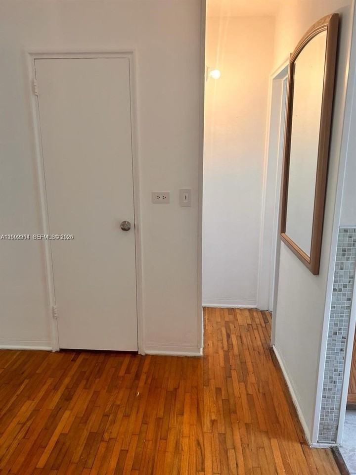 7945 Carlyle Ave #4 - Photo 6 of 14