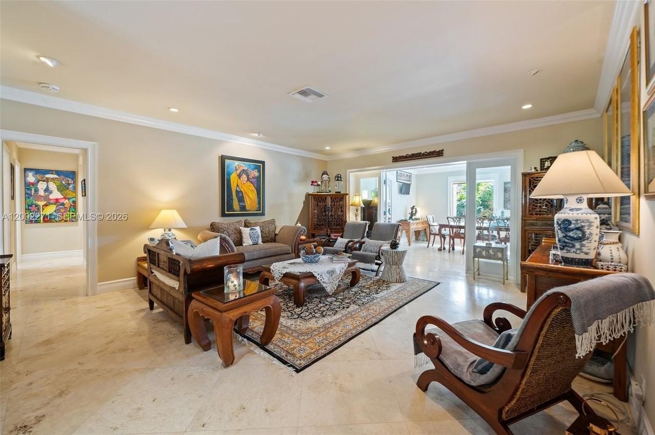 10740 Sw 74th Ct - Photo 6 of 50