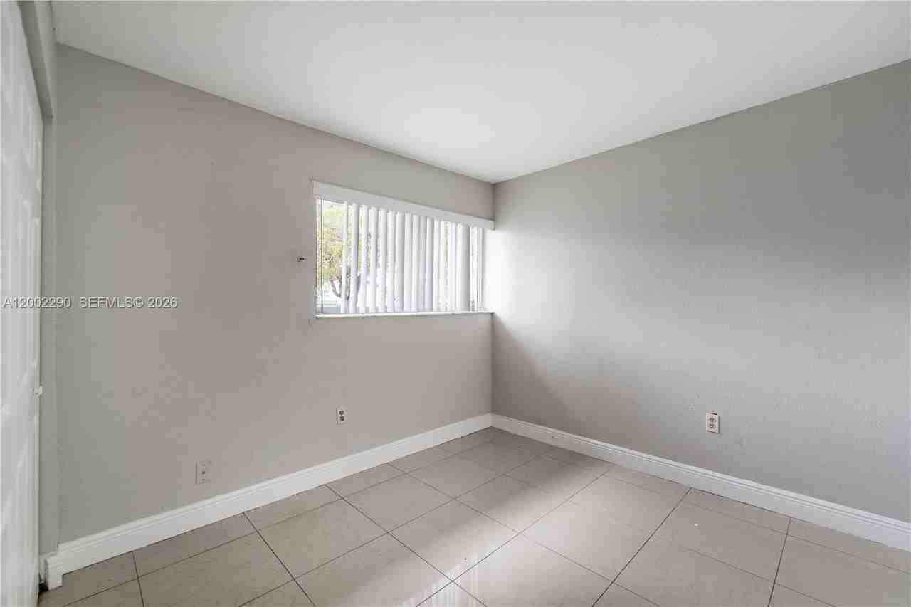 11310 Sw 189th St #11310 - Photo 6 of 24