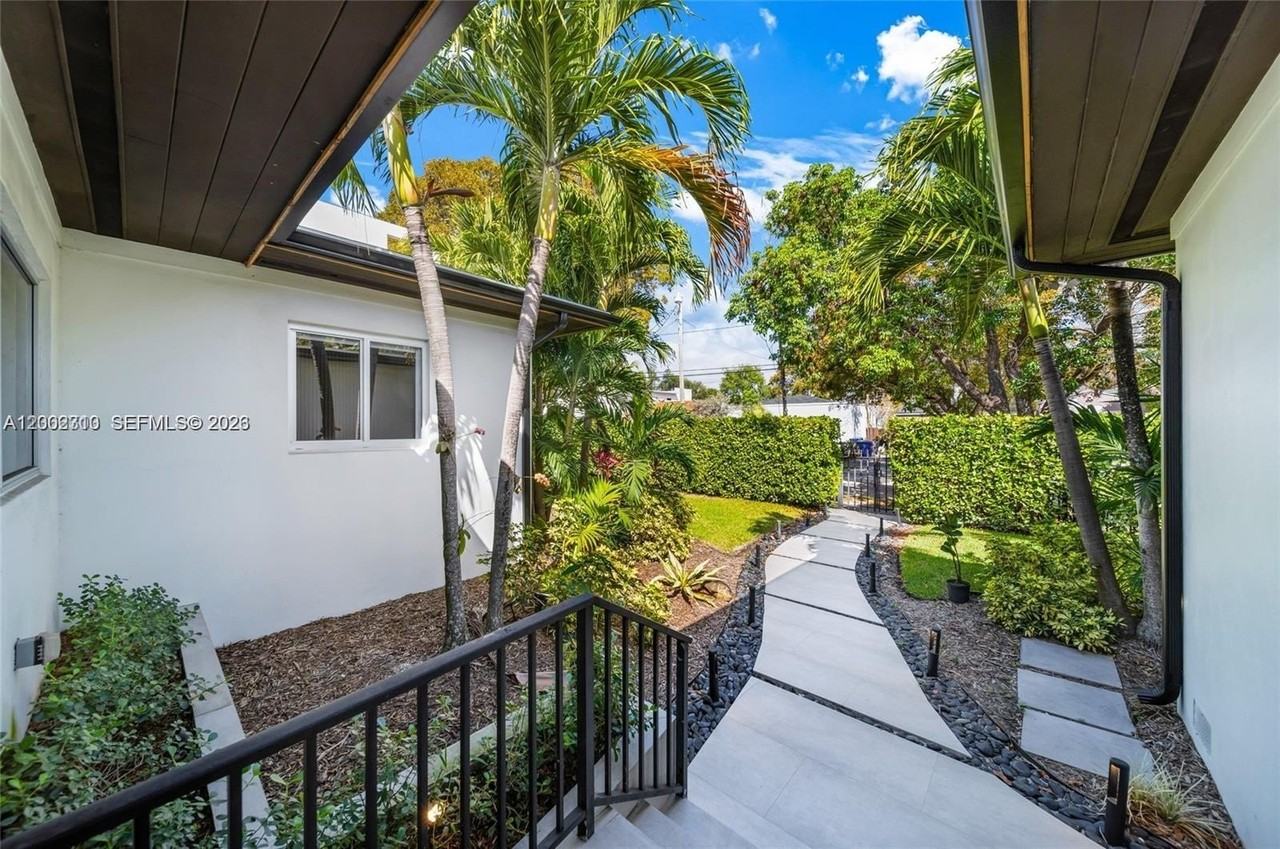 3531 Sw 1st Ave - Photo 5 of 44