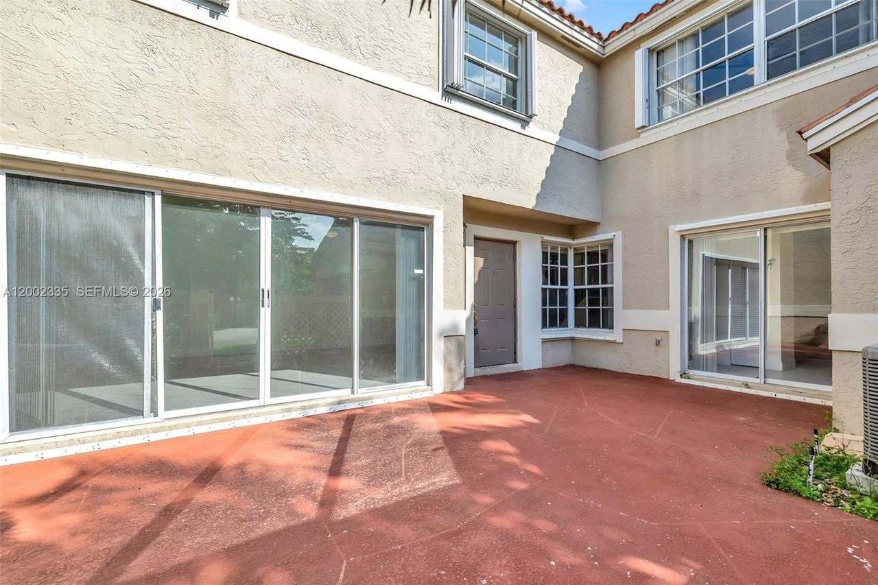 11163 Chandler Dr #11163 - Photo 5 of 37