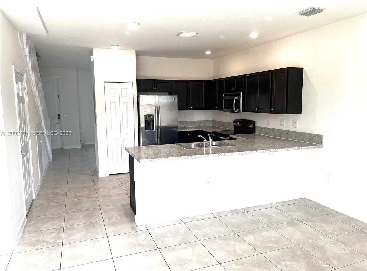 11498 Sw 250th St #11498 - Photo 5 of 20