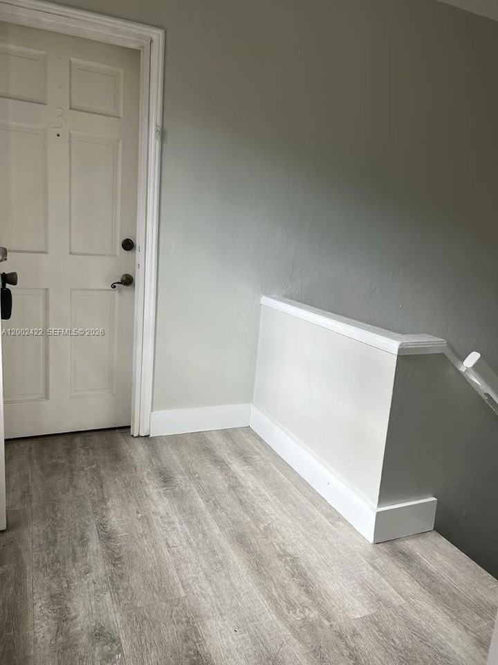 1421 Sw 37th Ave #3 - Photo 4 of 17