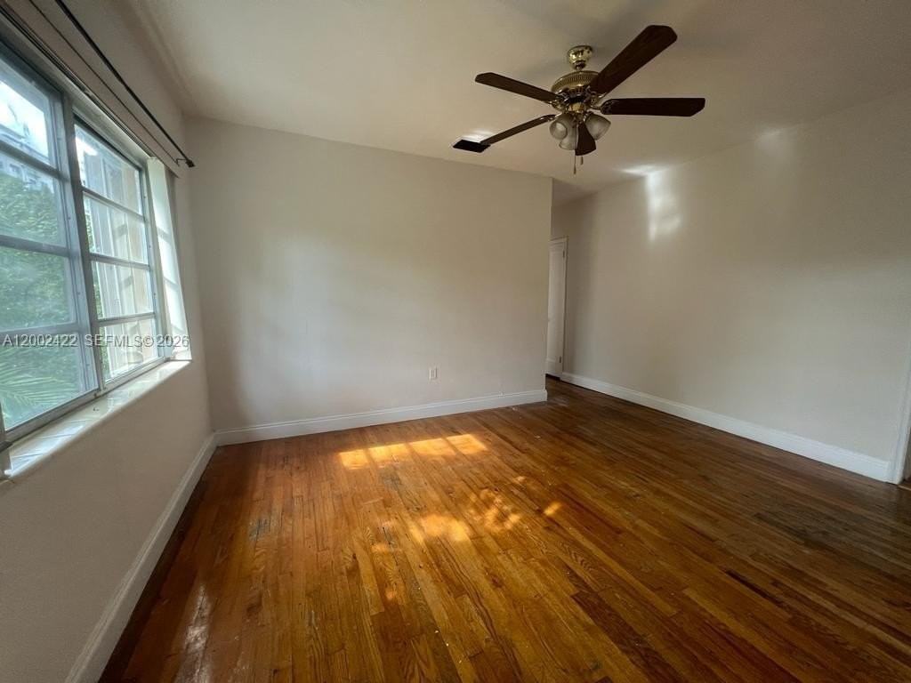 1421 Sw 37th Ave #3 - Photo 7 of 17