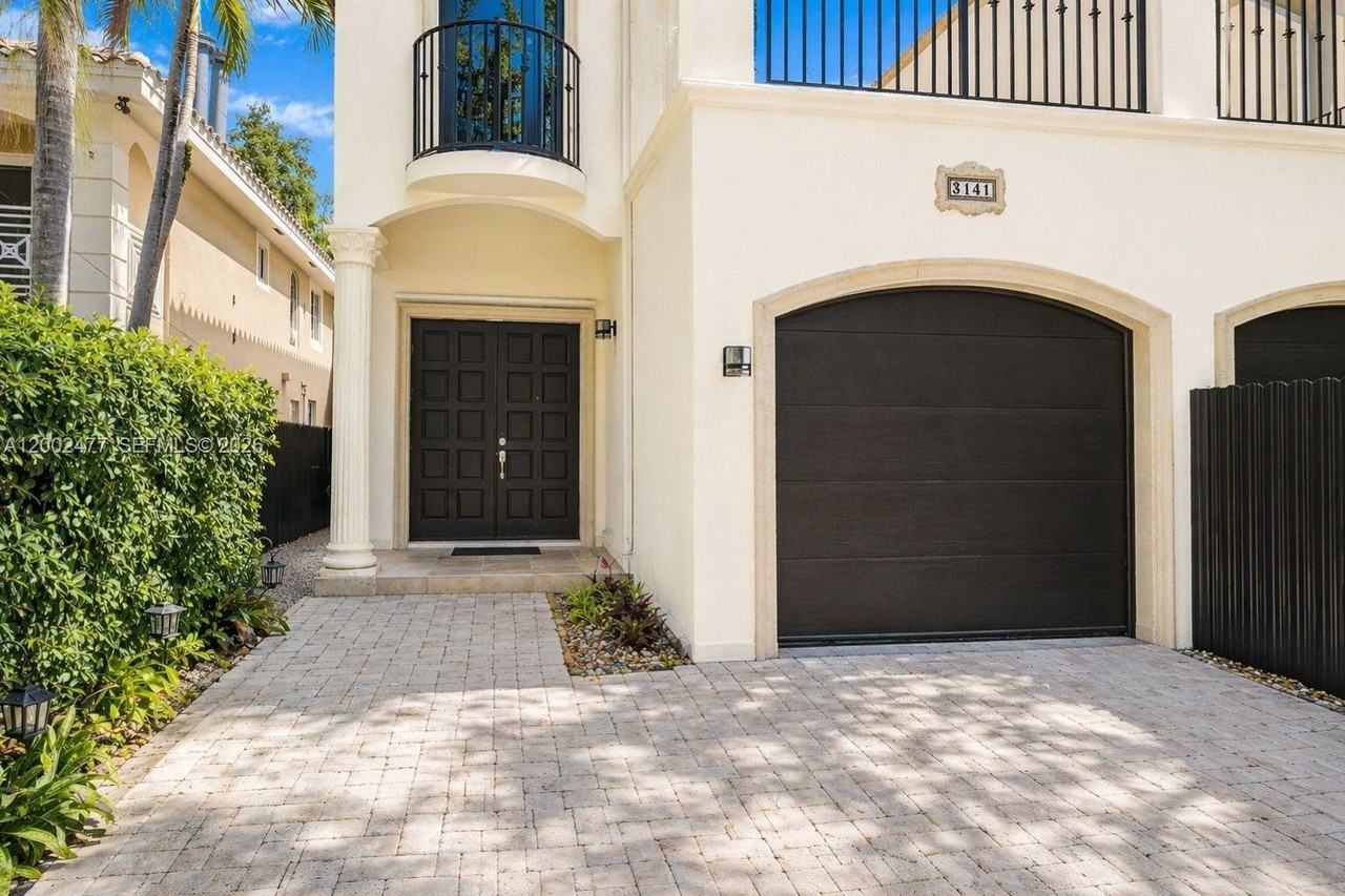 3141 Day Ave #3141 - Photo 4 of 37