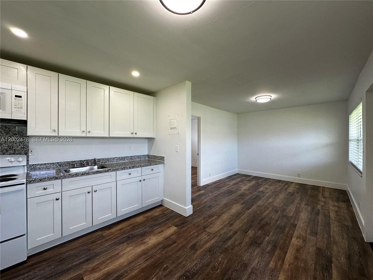 2321 Madison St #6 - Photo 4 of 22