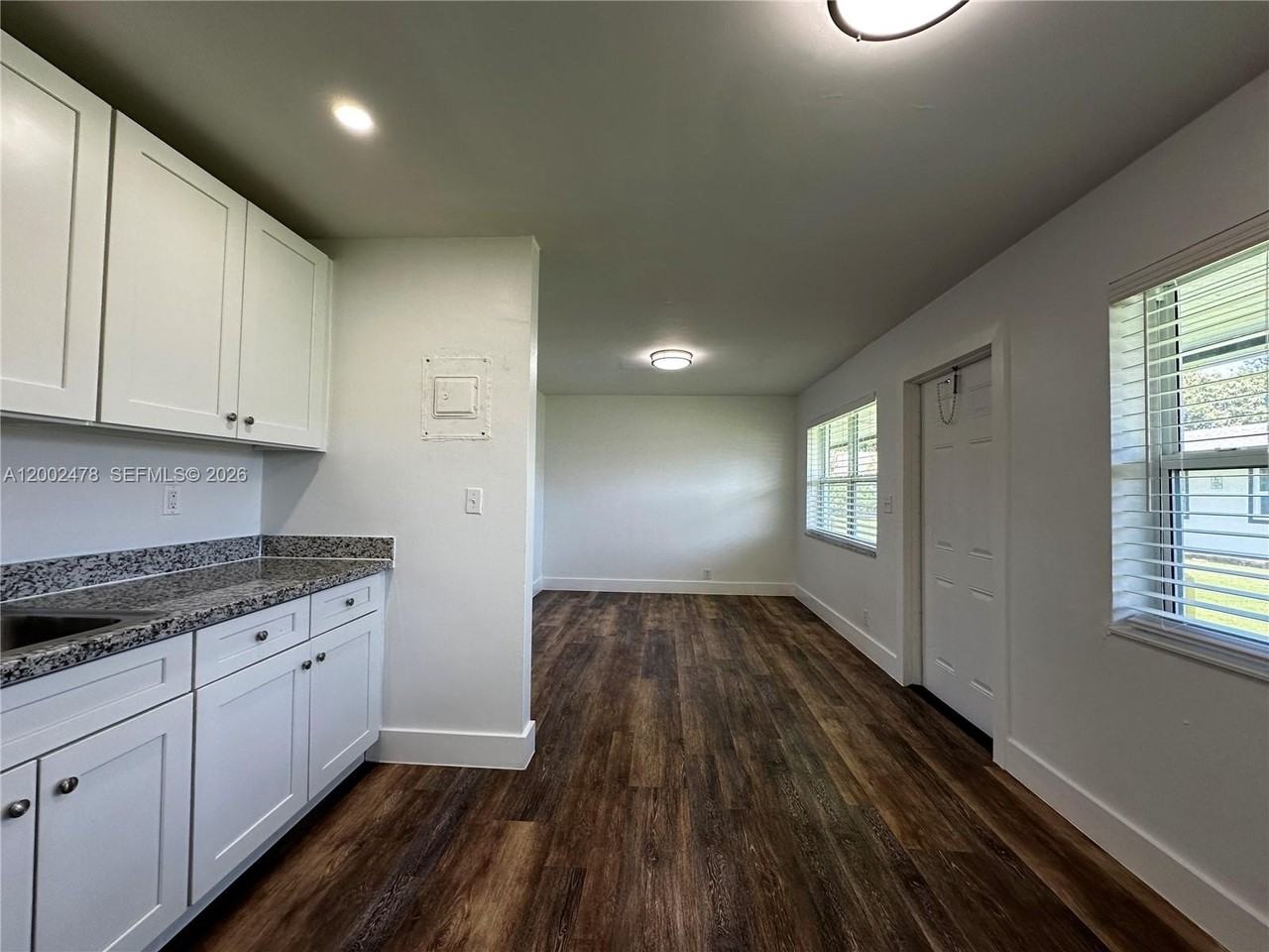 2321 Madison St #6 - Photo 5 of 22