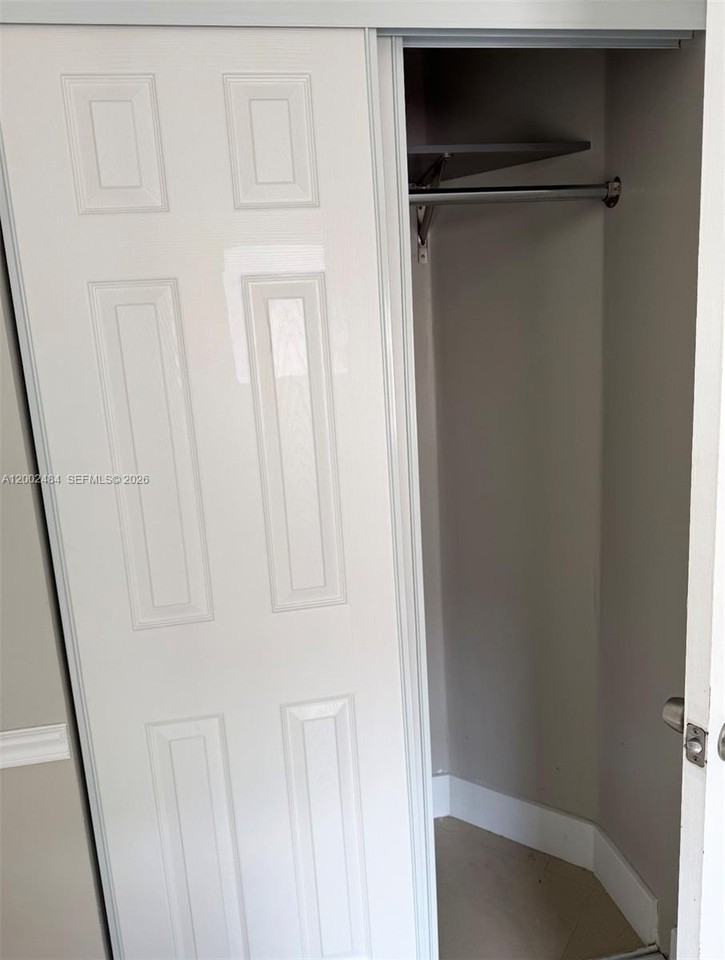 17501 Sw 142nd Ct - Photo 5 of 10