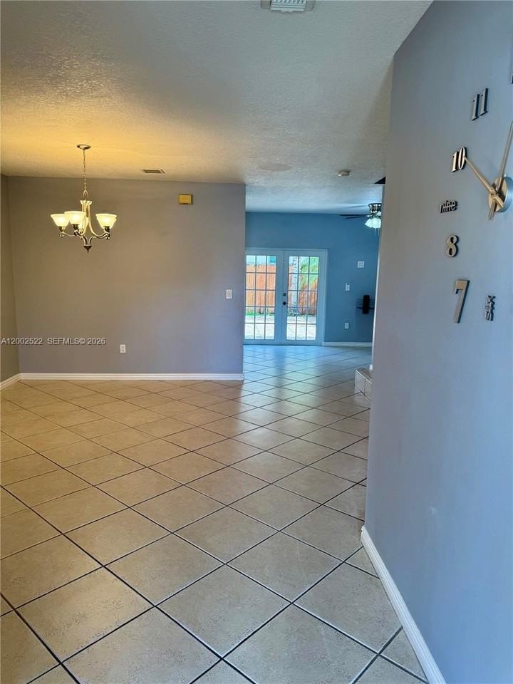 3891 Sw 146th Ct #14 - Photo 4 of 22