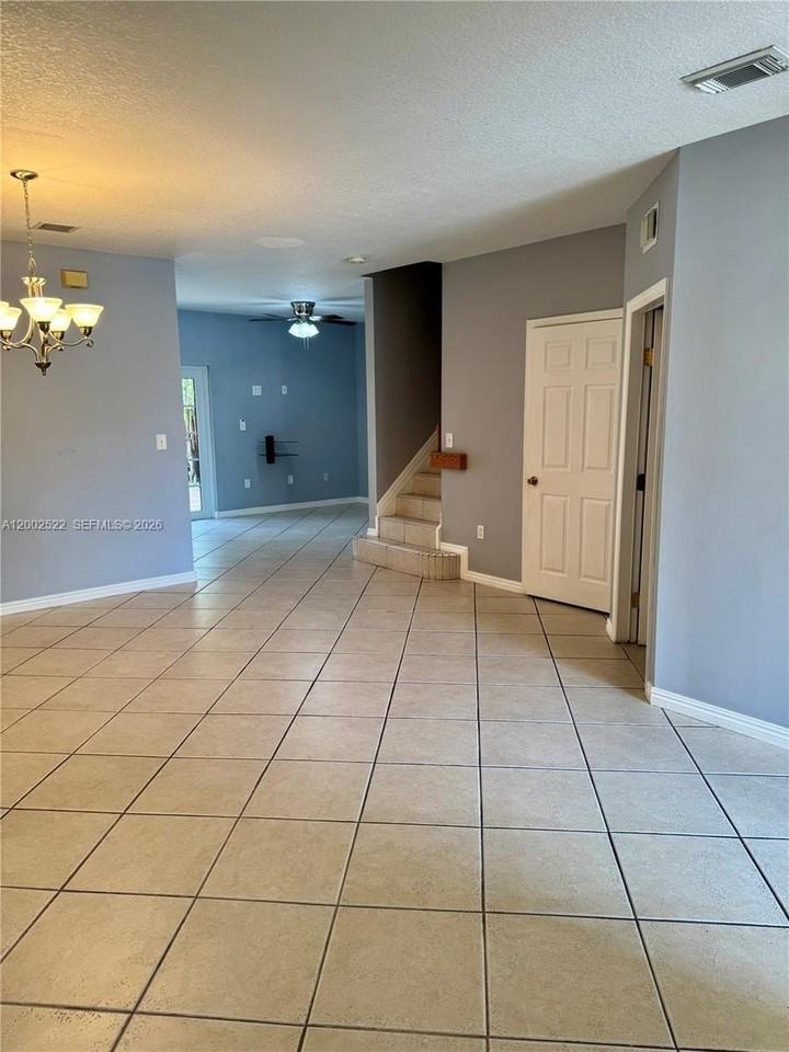 3891 Sw 146th Ct #14 - Photo 5 of 22