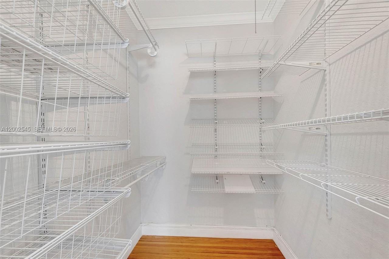 3604 Sw 60th Ave - Photo 5 of 24