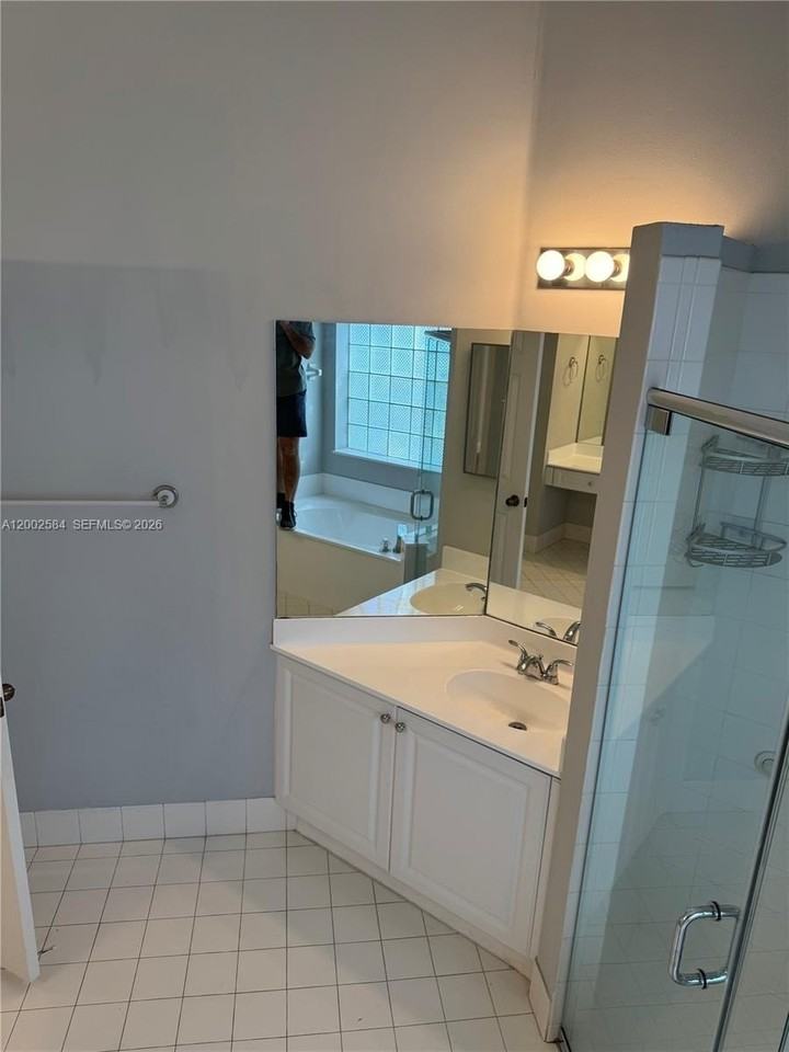 2019 Cove Ln - Photo 6 of 7