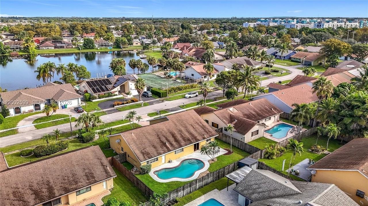 8060 Nw 51st Ct #8060 - Photo 5 of 50