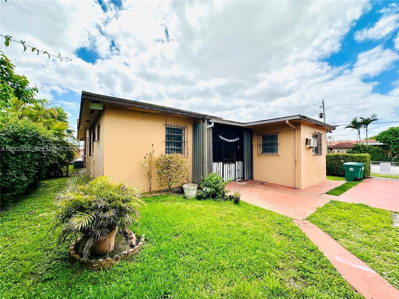 6241 Sw 2nd St #6241 - Photo 3 of 49