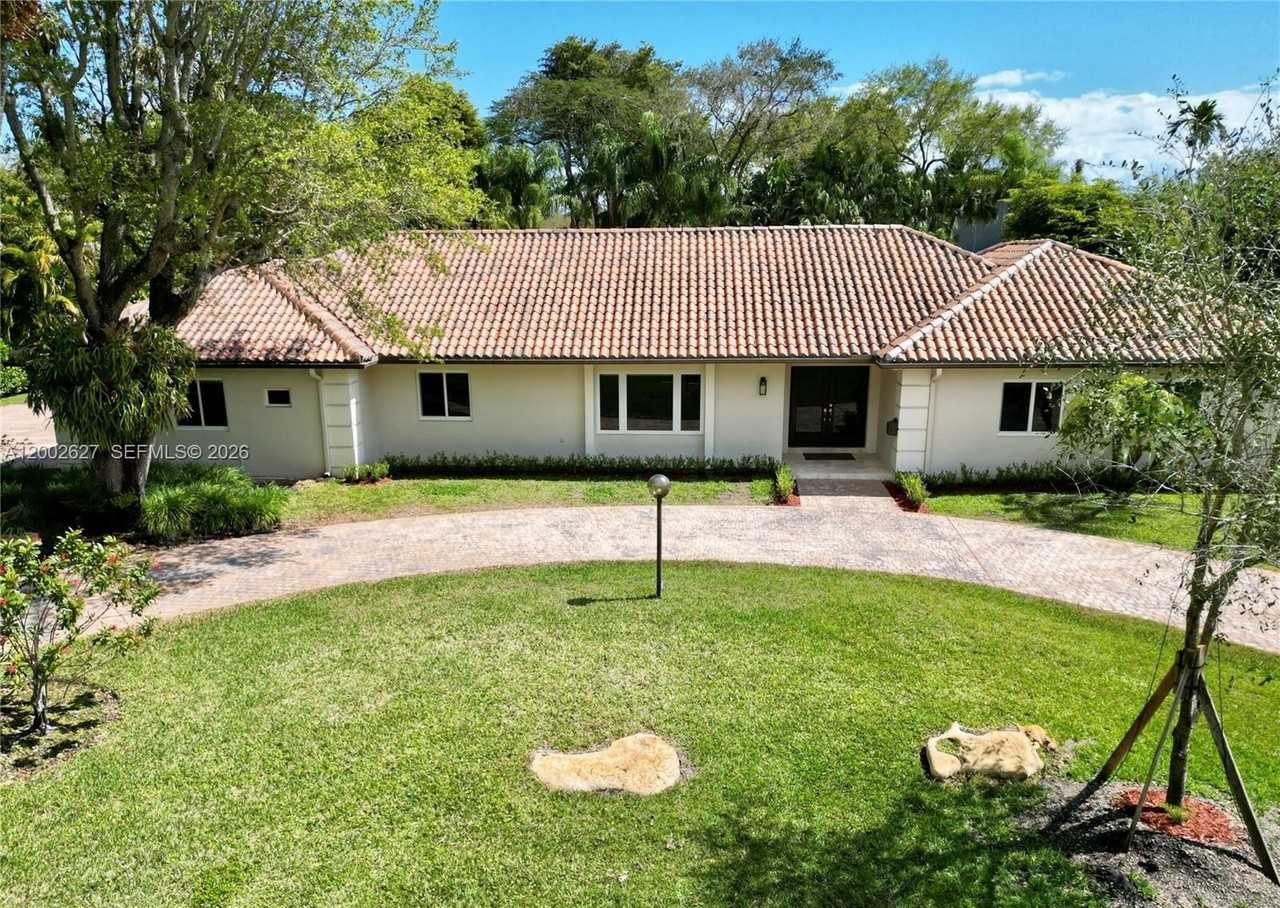 11401 Sw 67th Ave - Photo 2 of 22