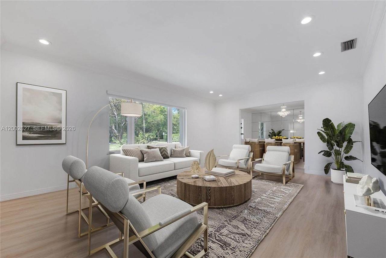 11401 Sw 67th Ave - Photo 3 of 22