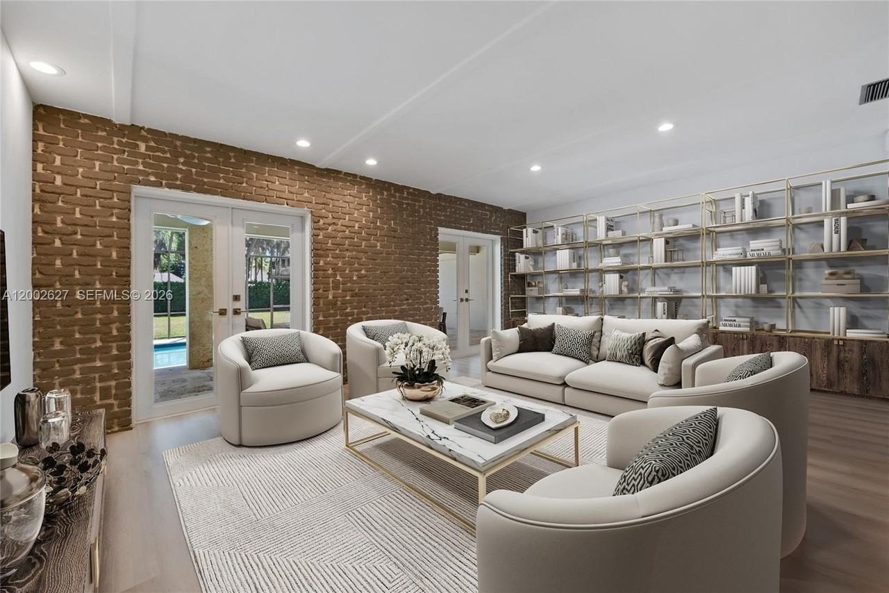 11401 Sw 67th Ave - Photo 7 of 22