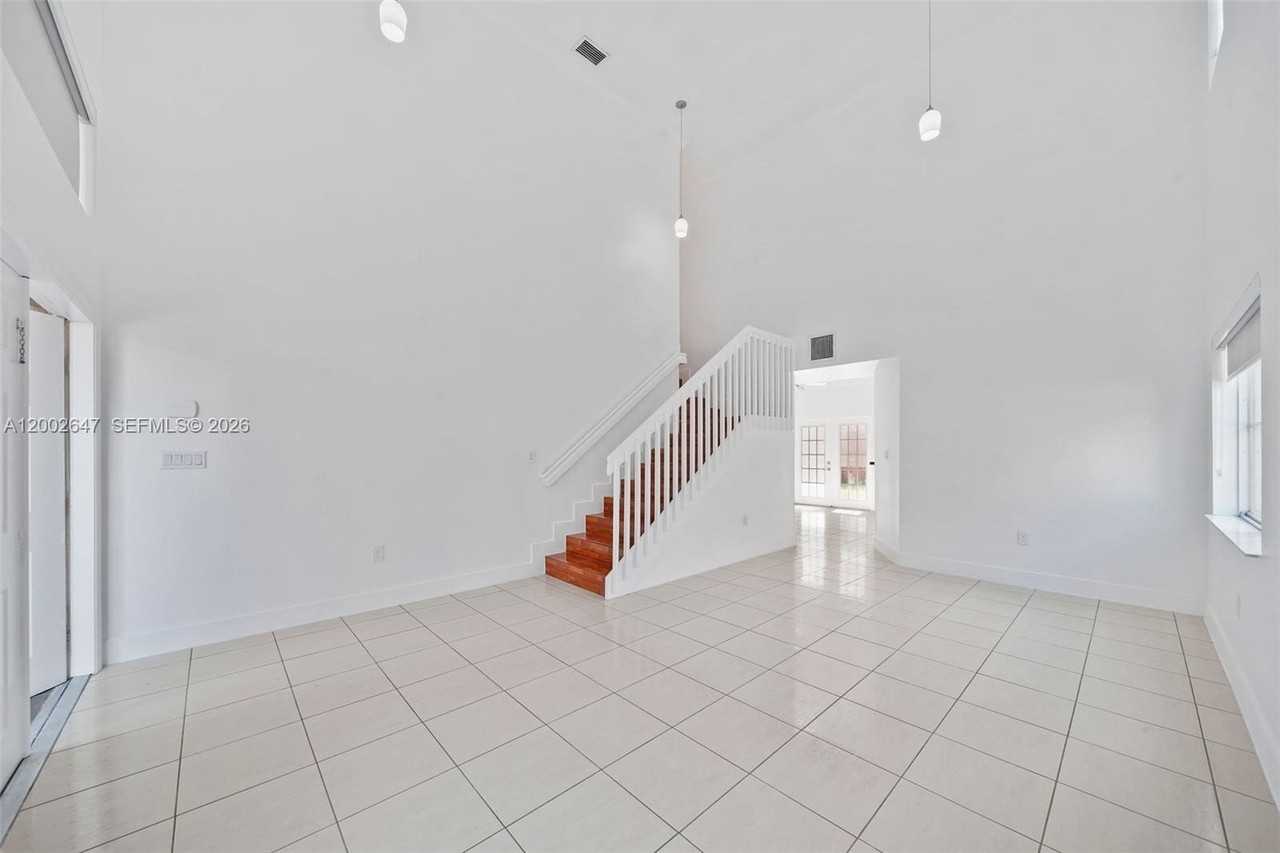 24424 Sw 114th Ct #0 - Photo 4 of 35