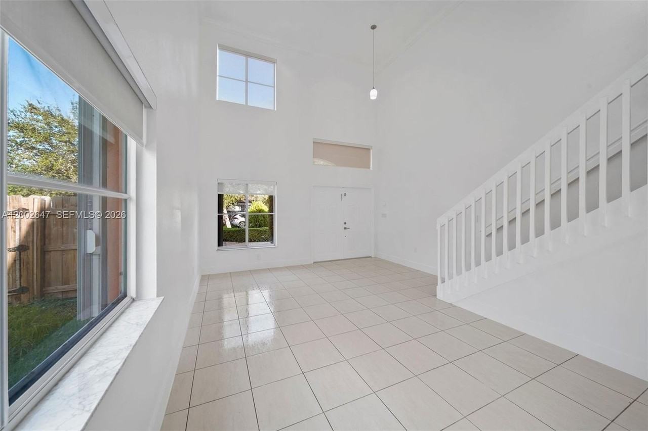 24424 Sw 114th Ct #0 - Photo 5 of 35