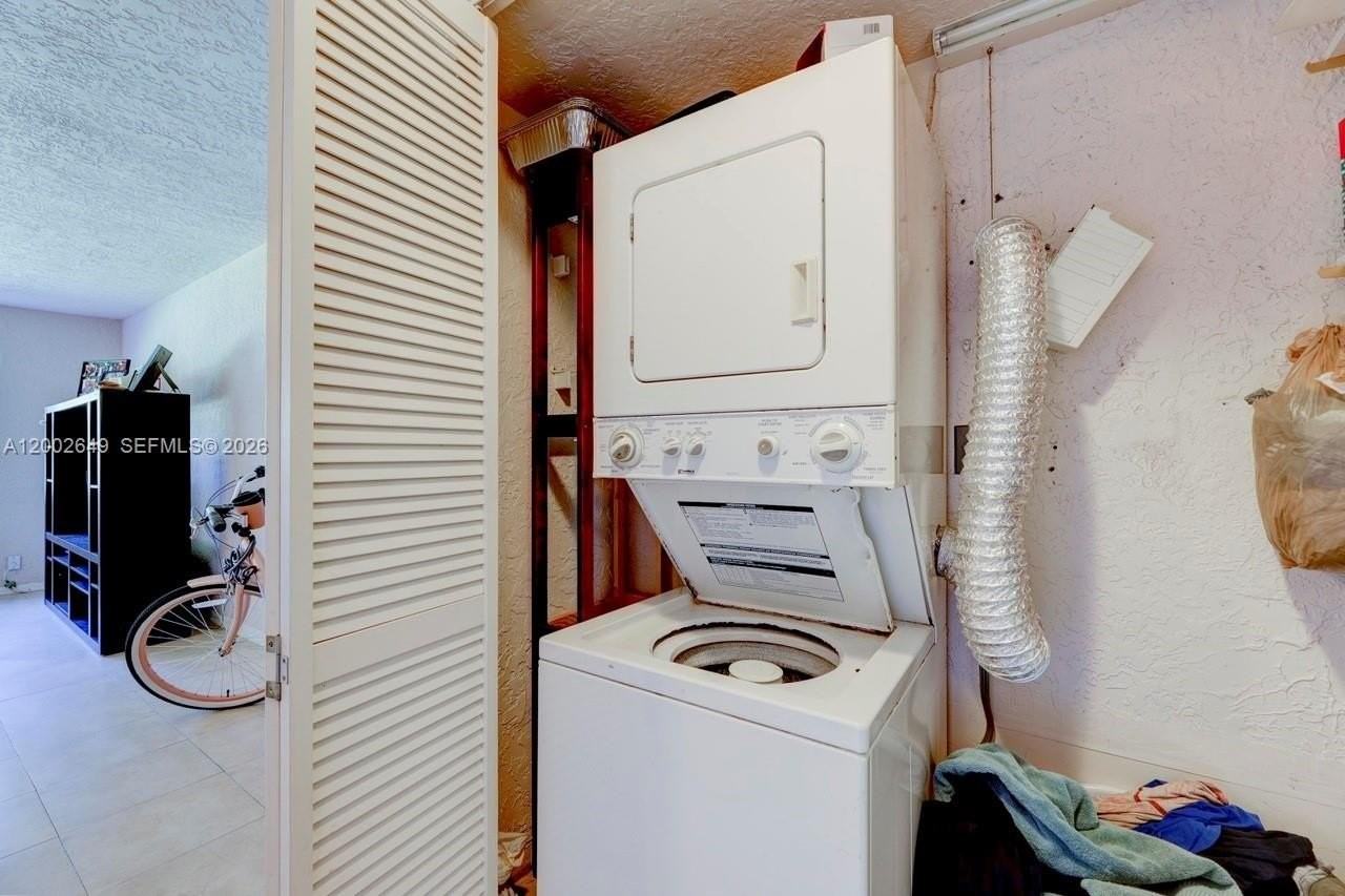 610 Se 2nd Ave #L8 - Photo 6 of 11