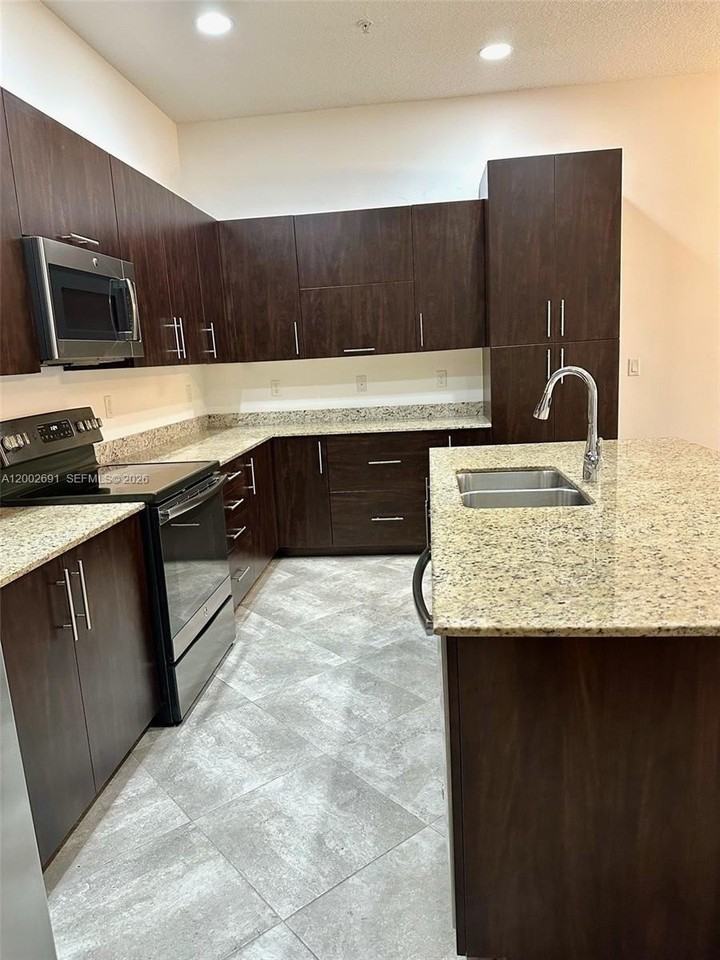12470 Nw 17th Ct #12470 - Photo 3 of 7