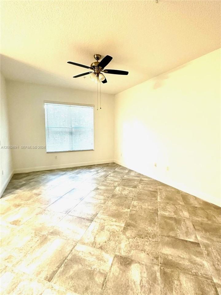 12470 Nw 17th Ct #12470 - Photo 4 of 7