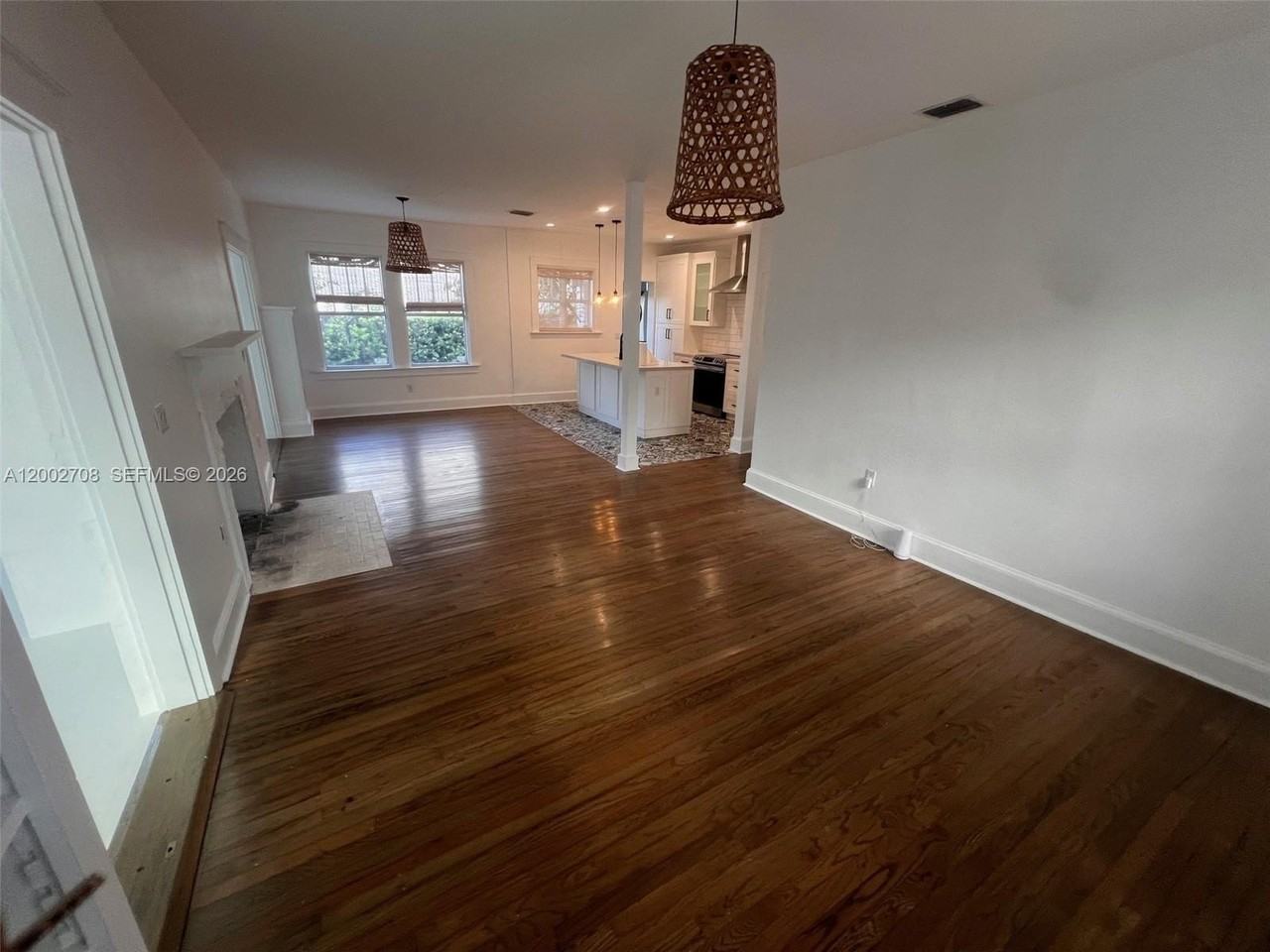 2272 Sw 11th Ter - Photo 4 of 23