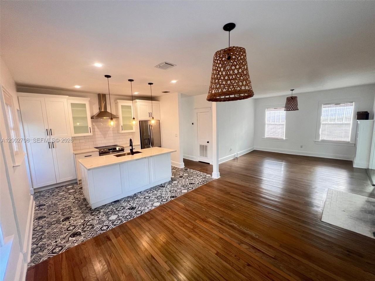 2272 Sw 11th Ter - Photo 6 of 23