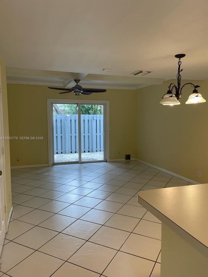 81 Sw 3rd St #81 - Photo 3 of 36
