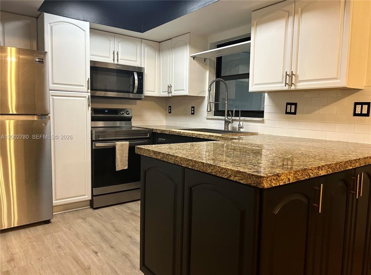 10 Laredo Pl #NA - Photo 4 of 13