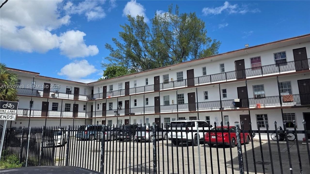 7001 Nw 15th Ave #10 - Photo 5 of 6