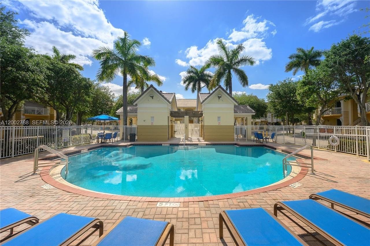 8964 W Flagler St #206 - Photo 4 of 36