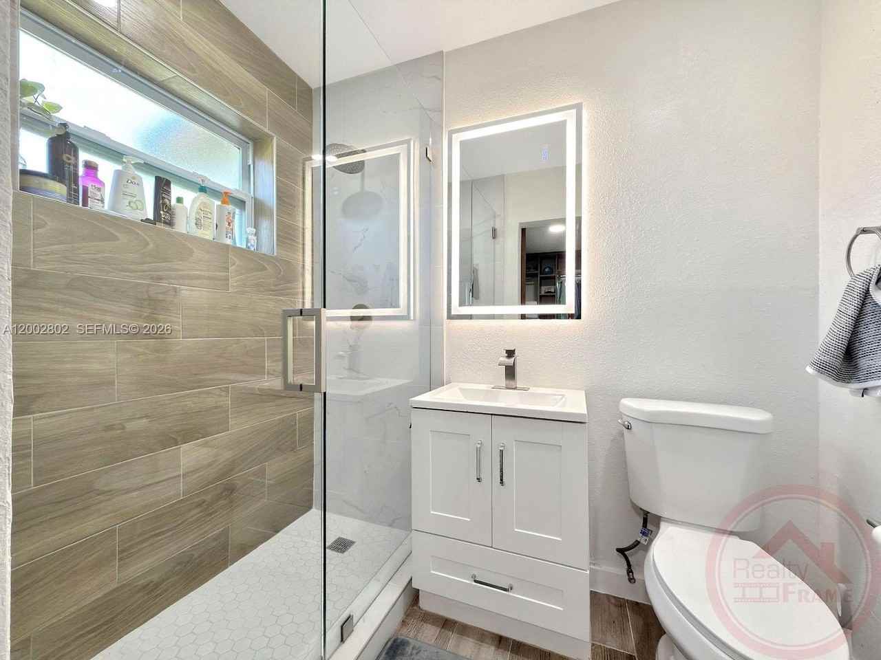 11240 Sw 60th Ter - Photo 3 of 19