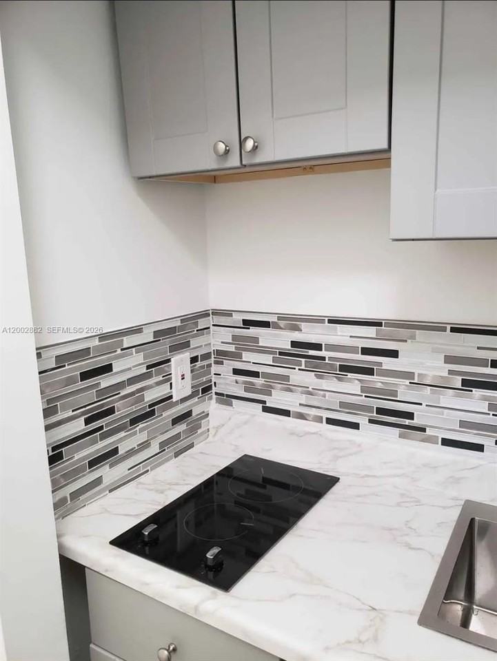 12312 Sw 20th Ter #0 - Photo 4 of 5