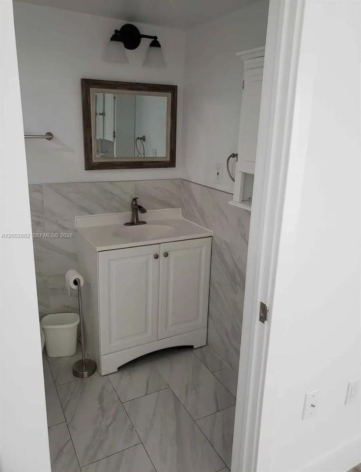 12312 Sw 20th Ter #0 - Photo 5 of 5