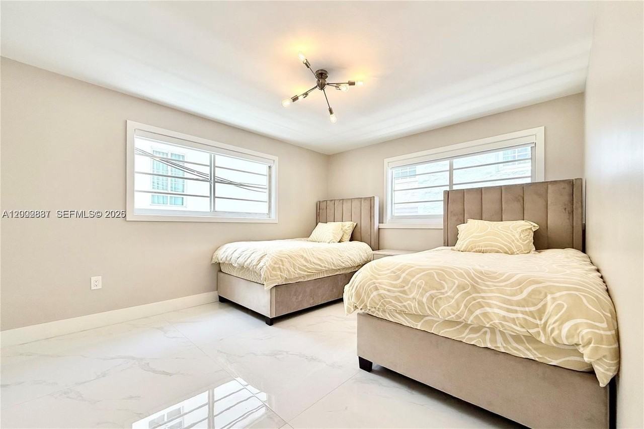 4122 Collins Ave #2B - Photo 5 of 13