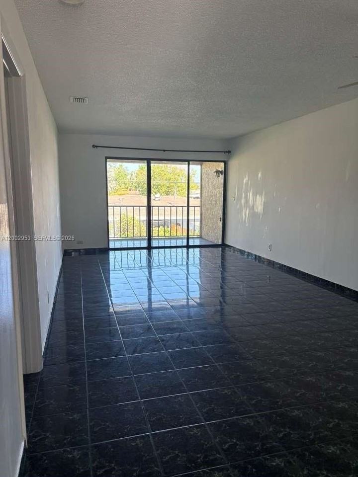 5937 Forest Hill Blvd #204 - Photo 5 of 20