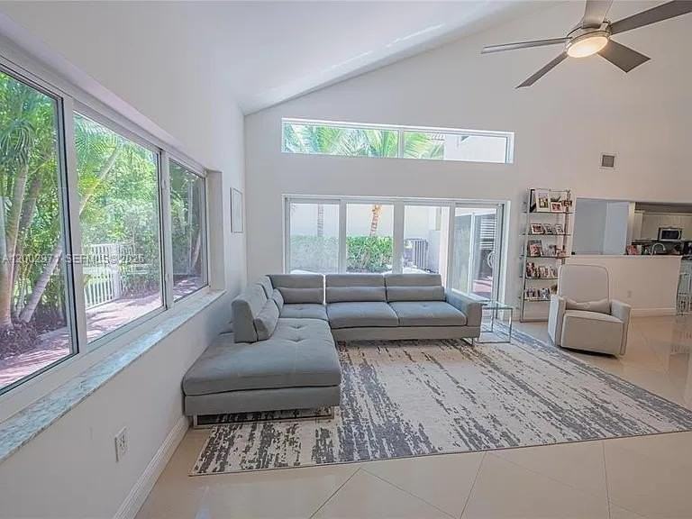 1135 W Lake St #0 - Photo 6 of 29