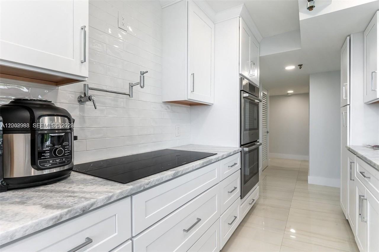3912 S Ocean Blvd #306 - Photo 5 of 25
