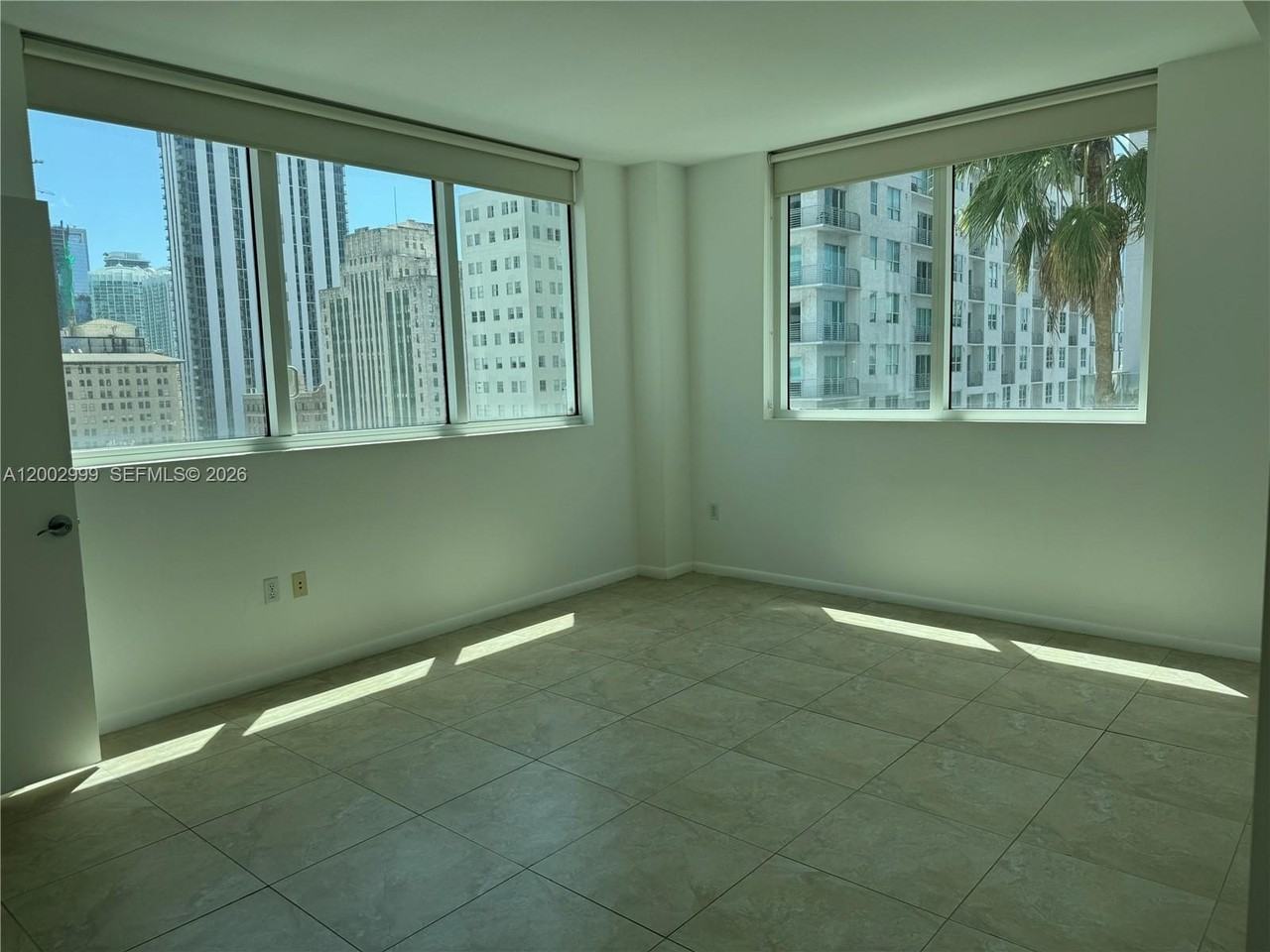 253 Ne 2nd St #1108 - Photo 4 of 11
