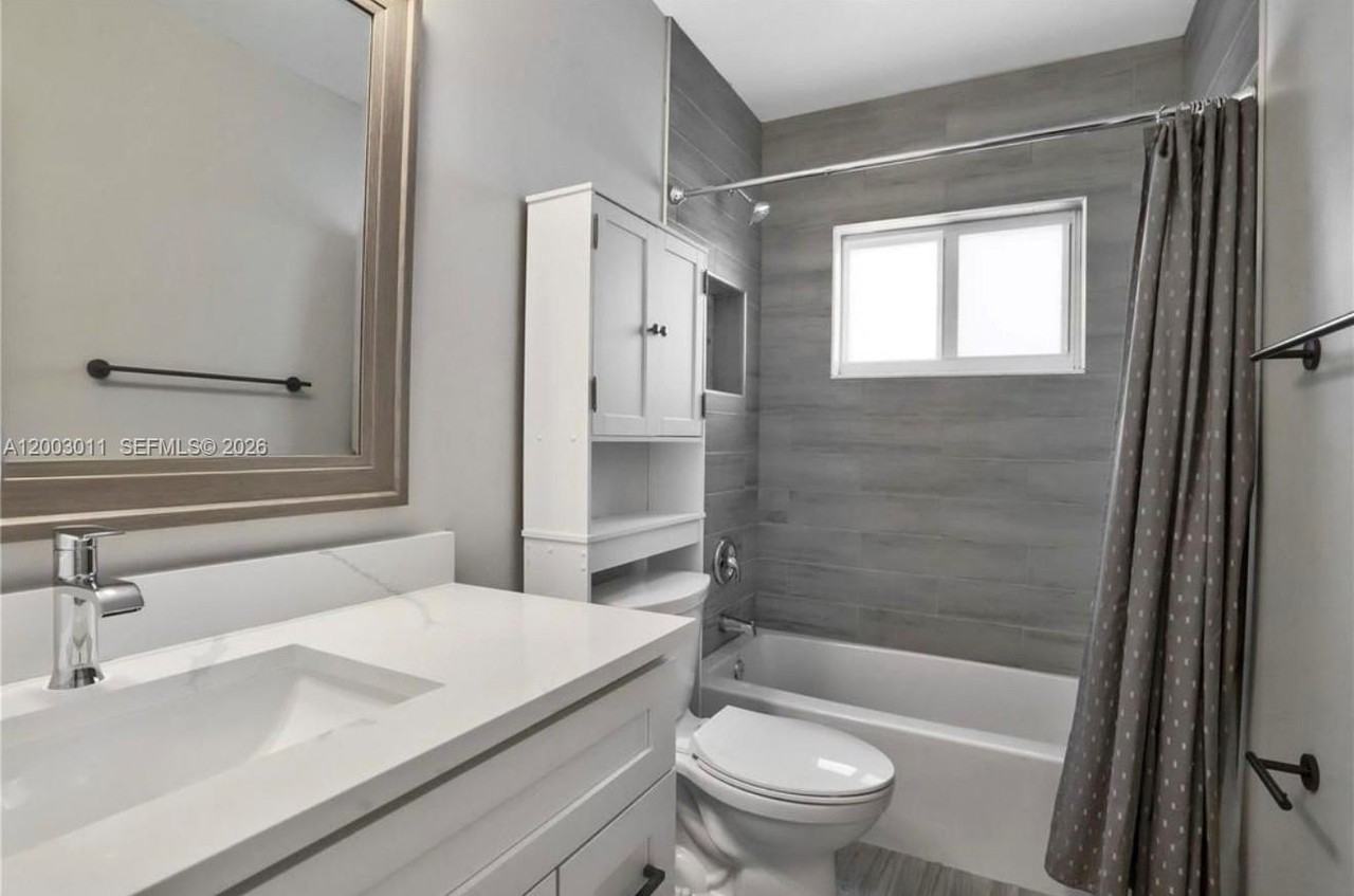 2550 N Dixie Hwy #2570 - Photo 7 of 16