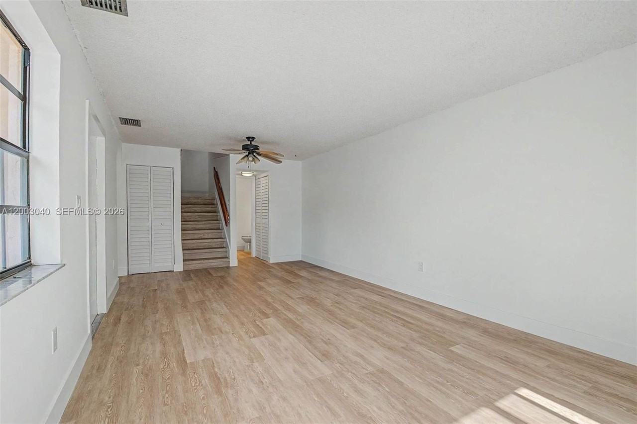 11236 Sw 132nd Ct W - Photo 2 of 21